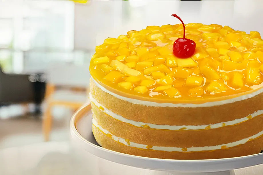 Filipino Bakeshop Serves Mango Supreme Cakes Through Its First-Ever Drive-Thru in Houston